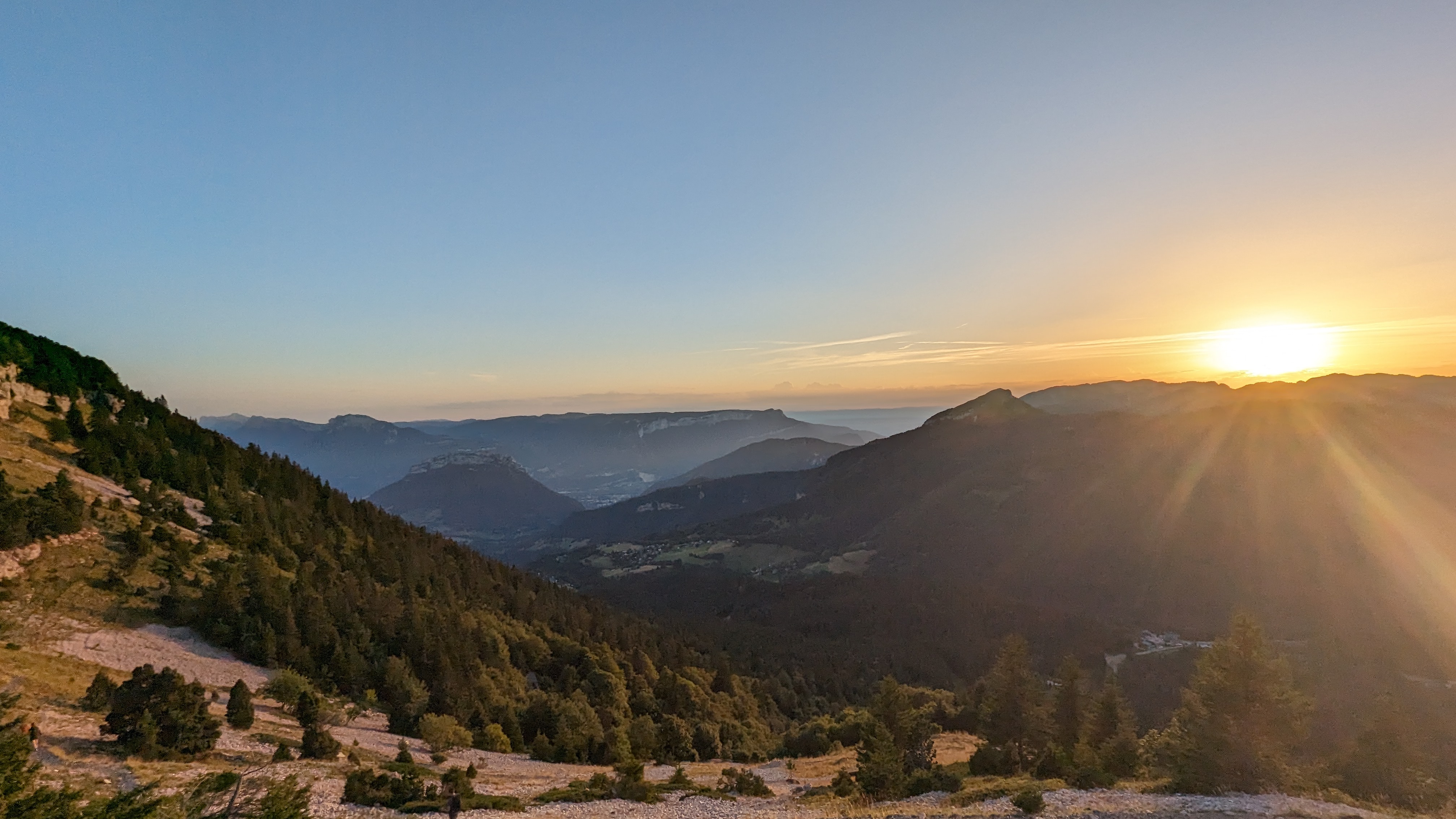 Image 4 pour Chamechaude at Sundown