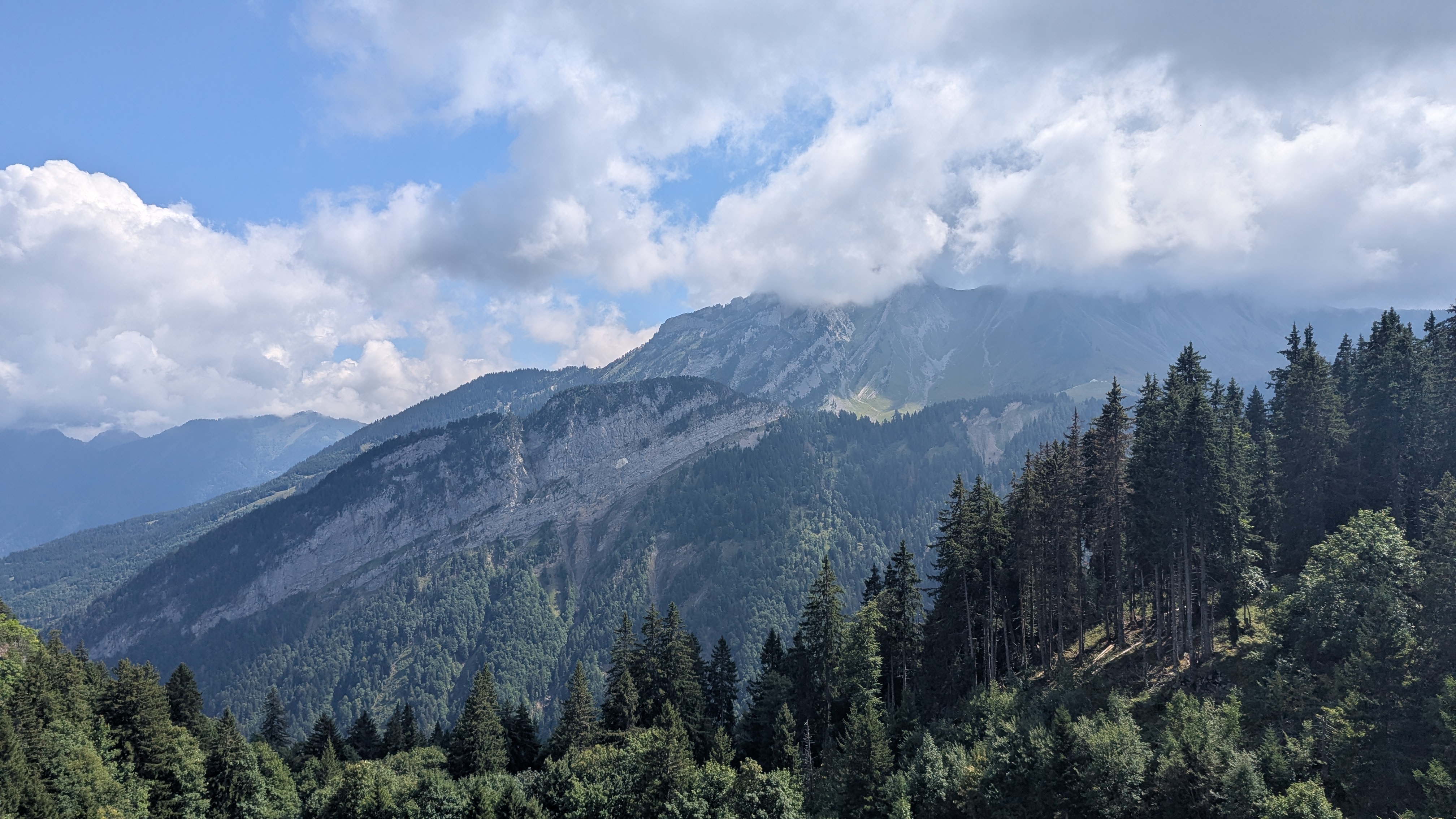 Img carrousel pour Randonnée aux chalets de l&#039;eau froide