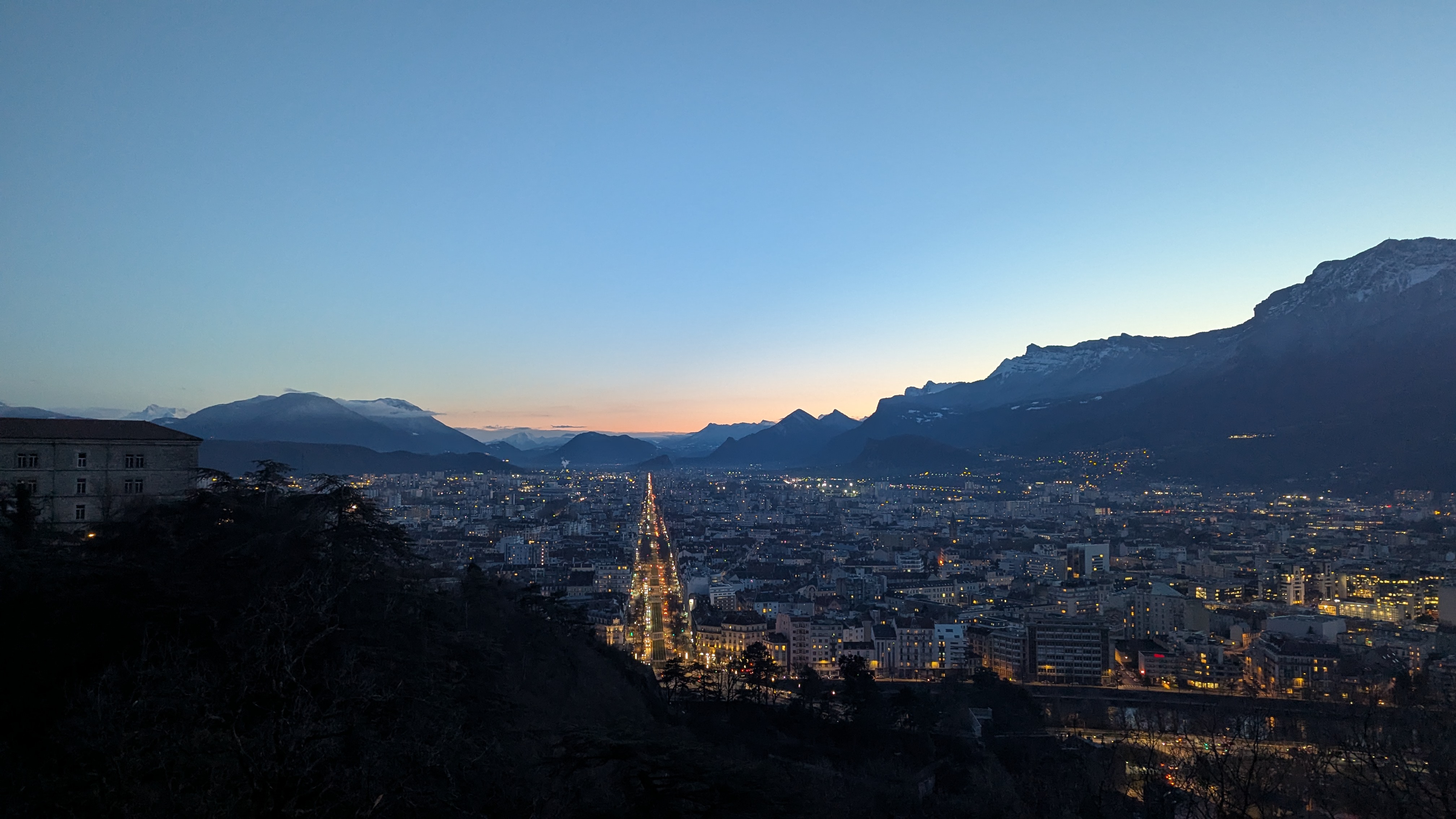 Img carrousel pour Bastille by night
